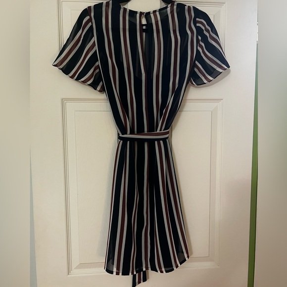 Dress from dynamite - Picture 2 of 3